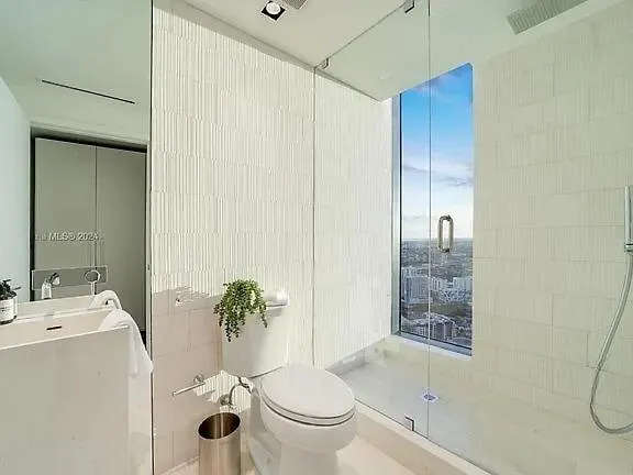 Stunning Upper Penthouse With Private Rooftop Pool Apartman