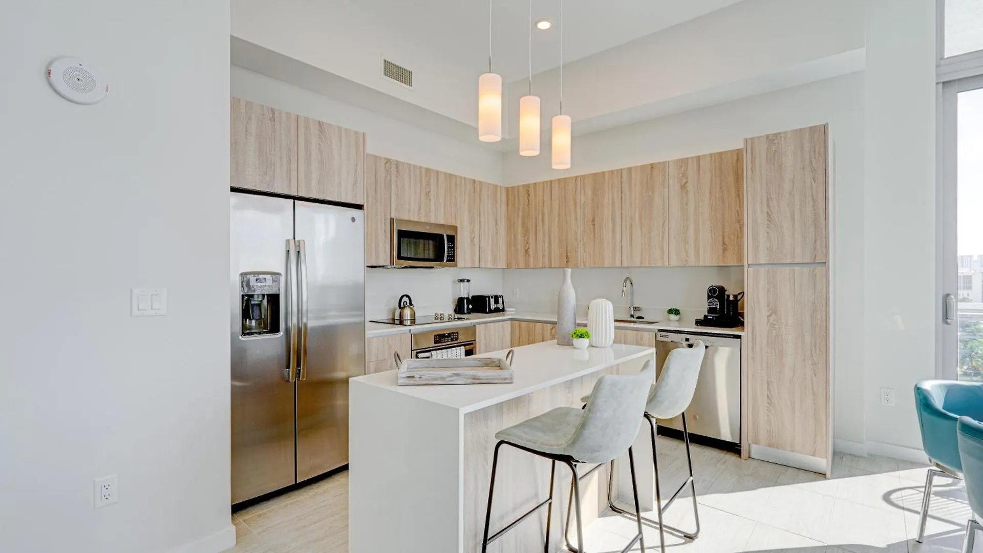 3900-602lg Design District, 2 Bedrooms & 2 Bathrooms *