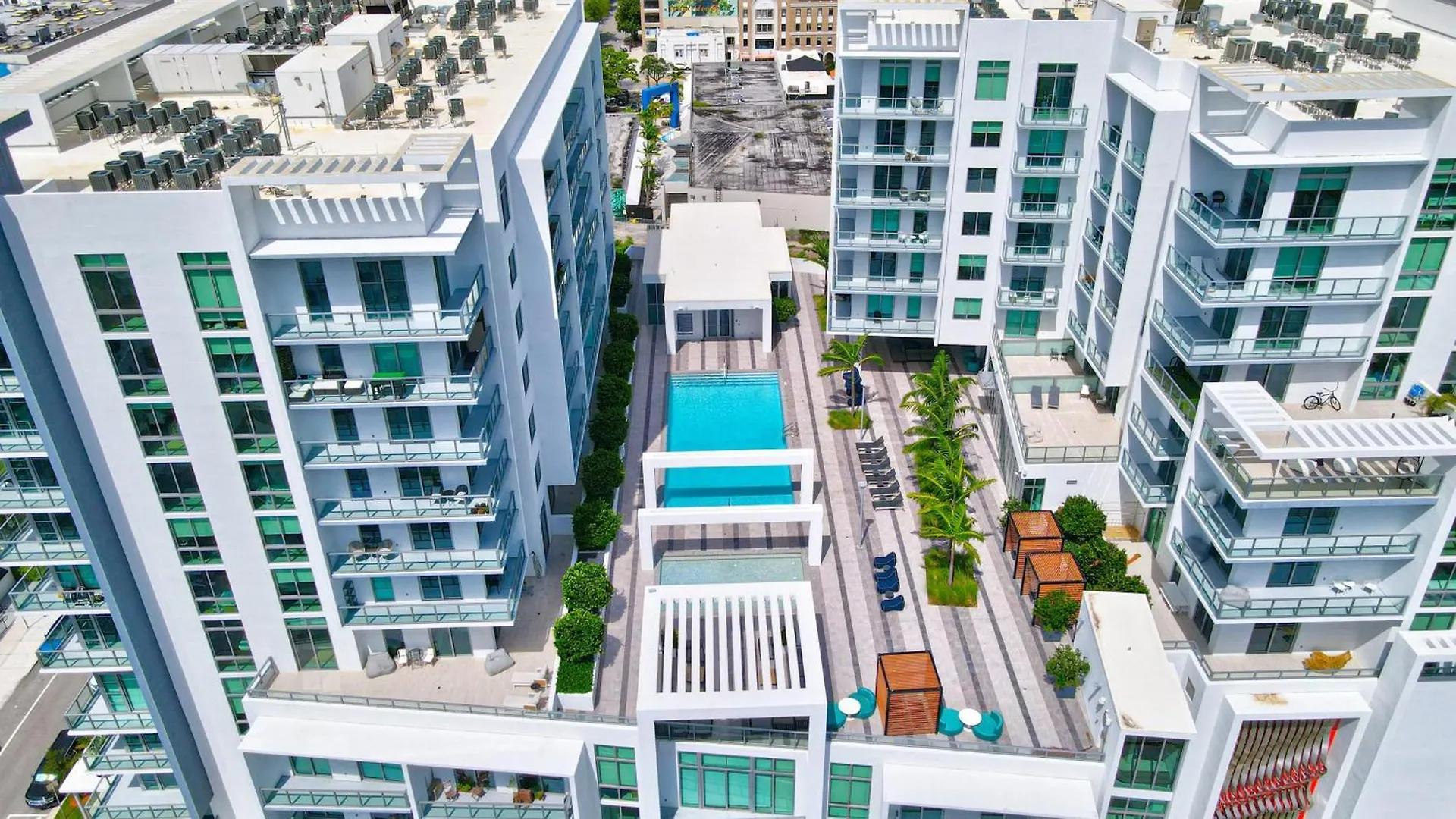 3900-502gj Design District, 2 Bedrooms & 2 Bathrooms Miami