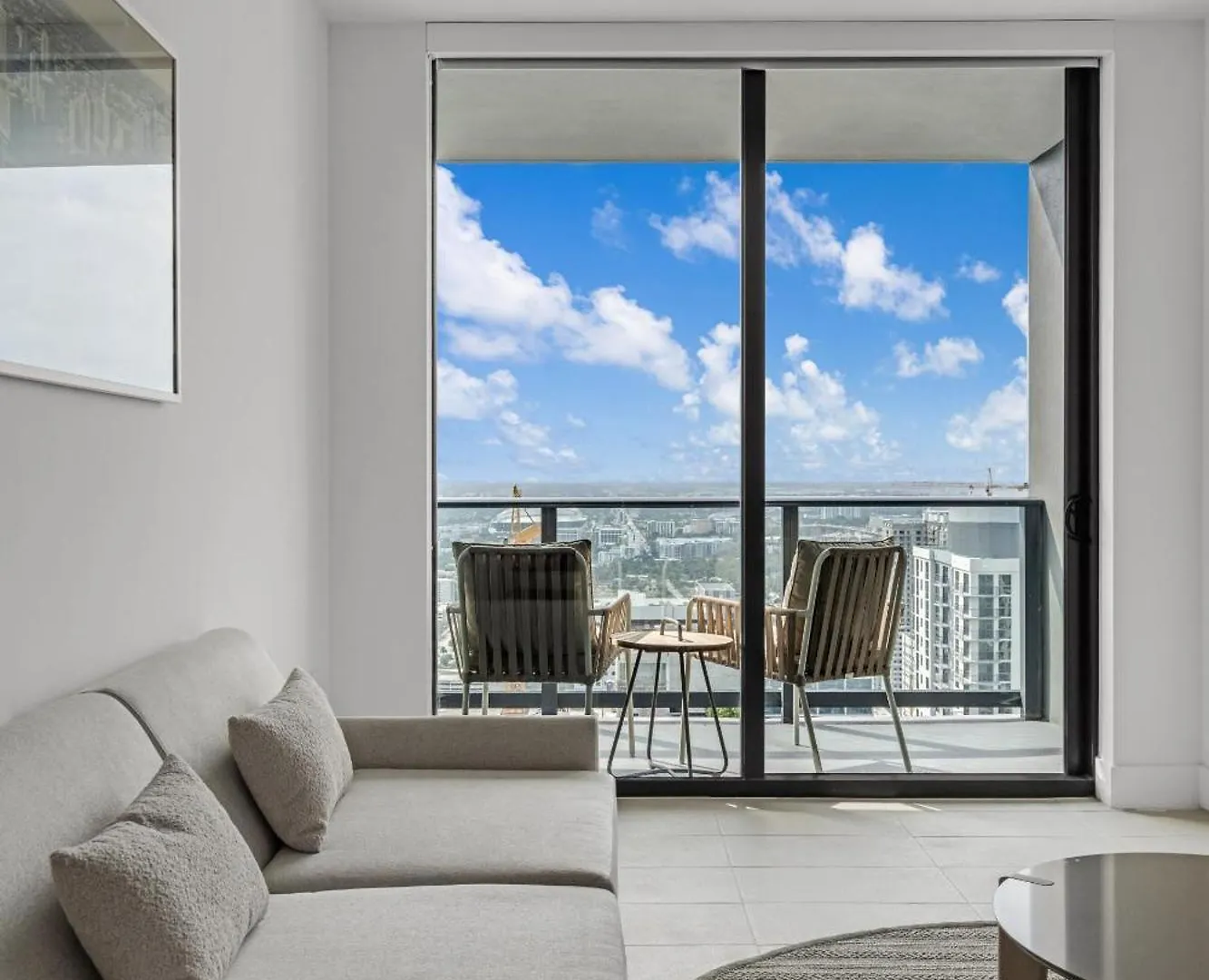 Modern 1br With Breathtaking Views Heart Of Downtown شقة