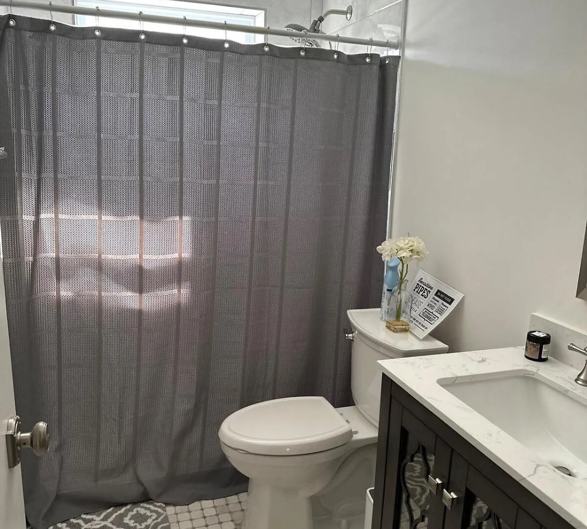 Private Sleep Pod Near Mia