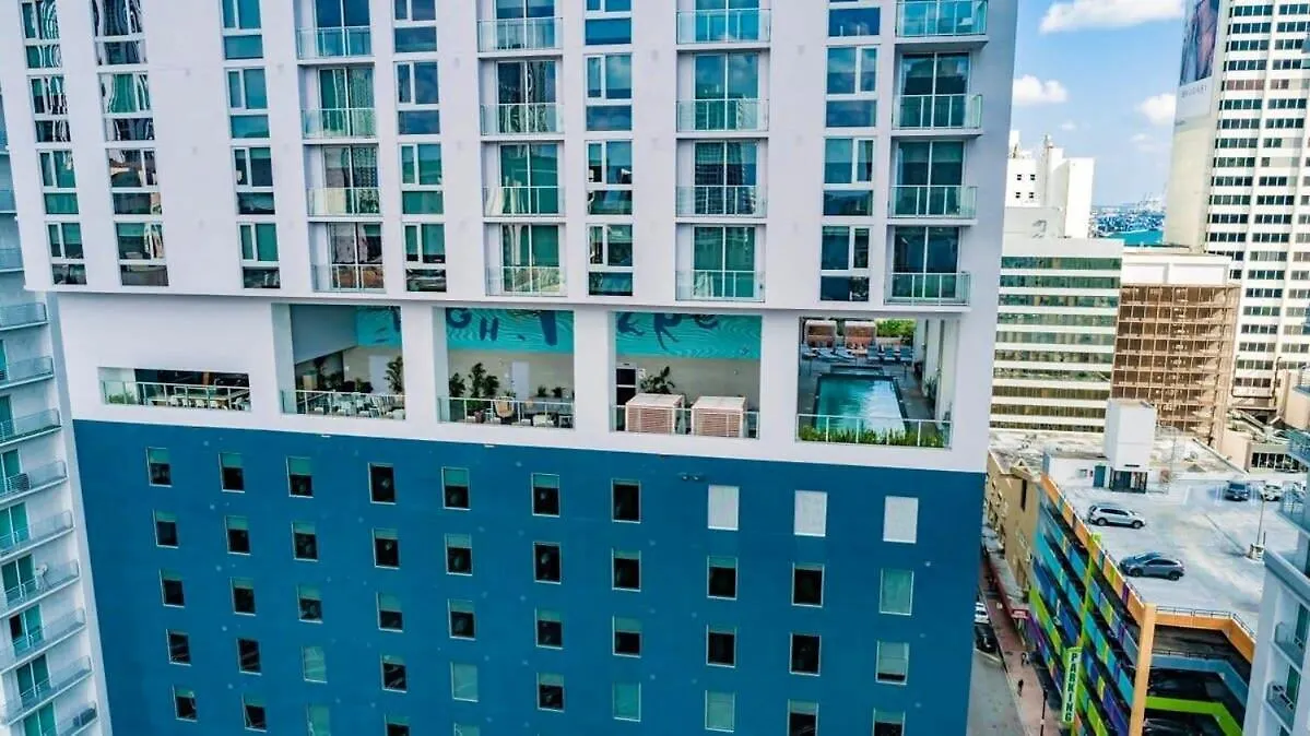 Apartment Exclusive W Beautiful Views And Full Amenities! Miami
