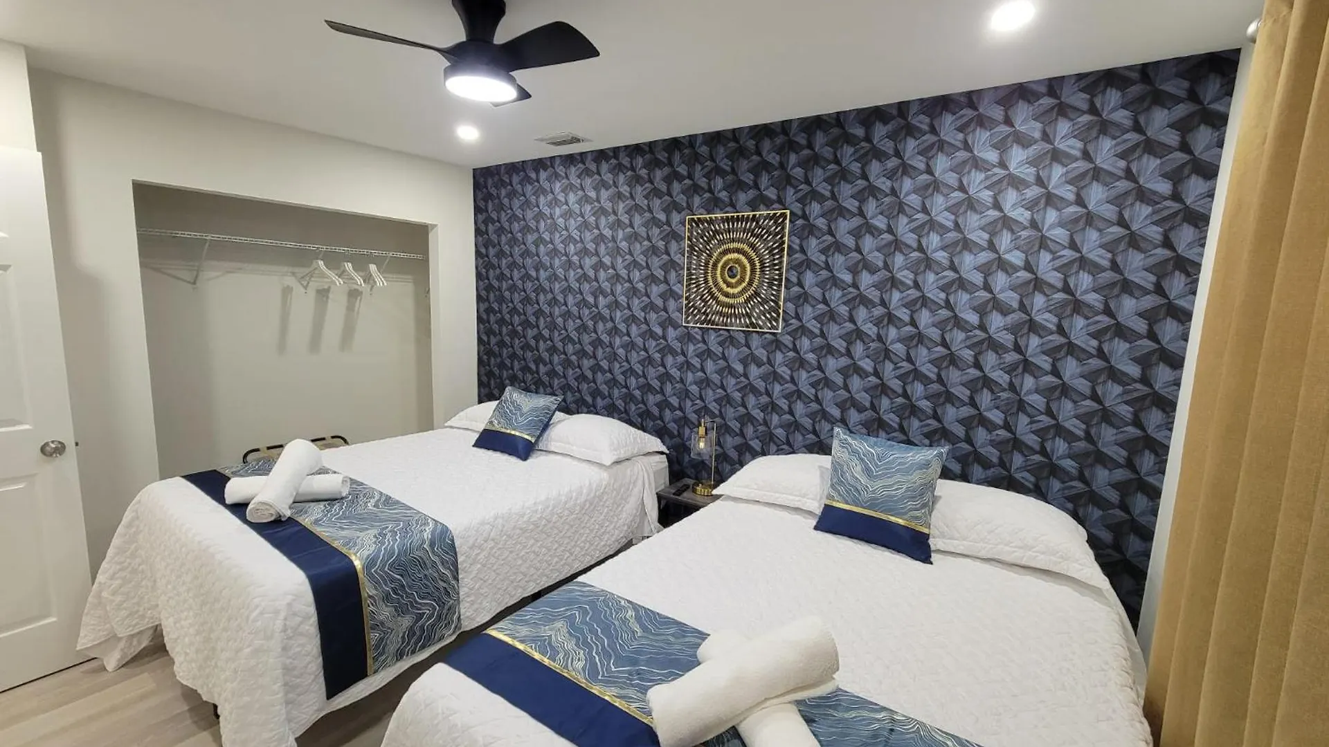 Villa Majestic Lion 11bd Heated Pool Games Bbq