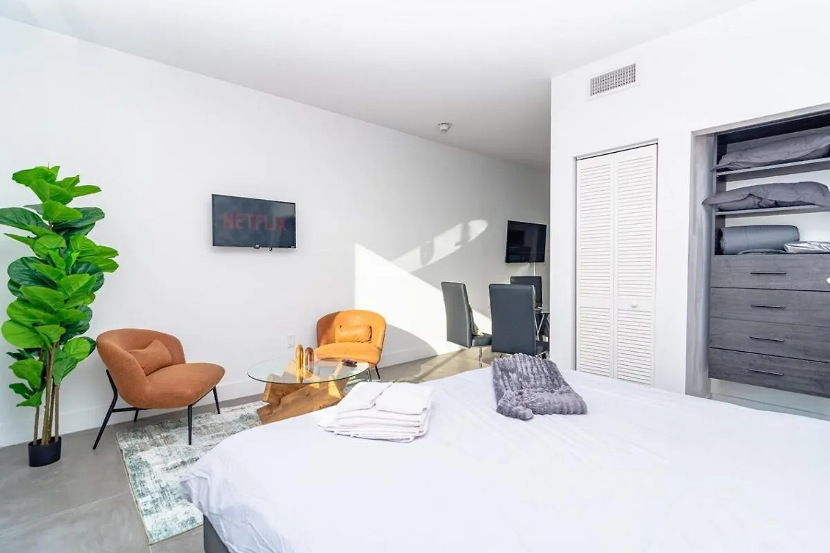 公寓 Urban Oasis In Close To Bayside And Brickell With Free Parking *