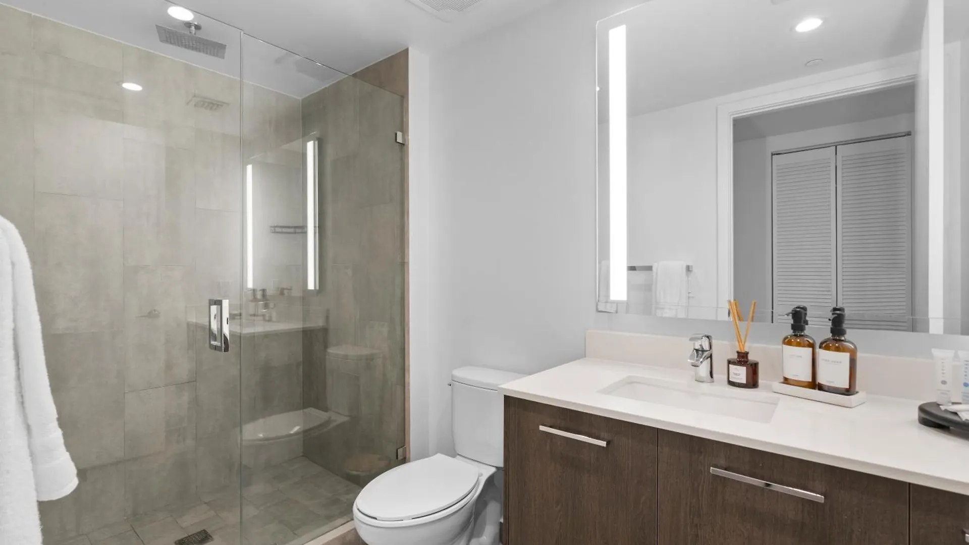 Beautiful 2 Beds, 2 Bath