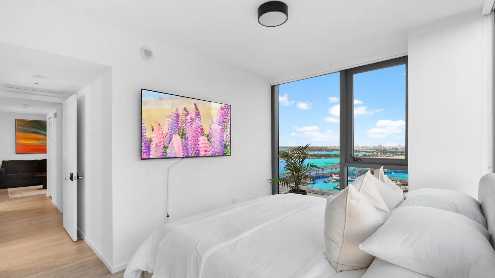 Apartment Beautiful 2 Beds, 2 Bath *