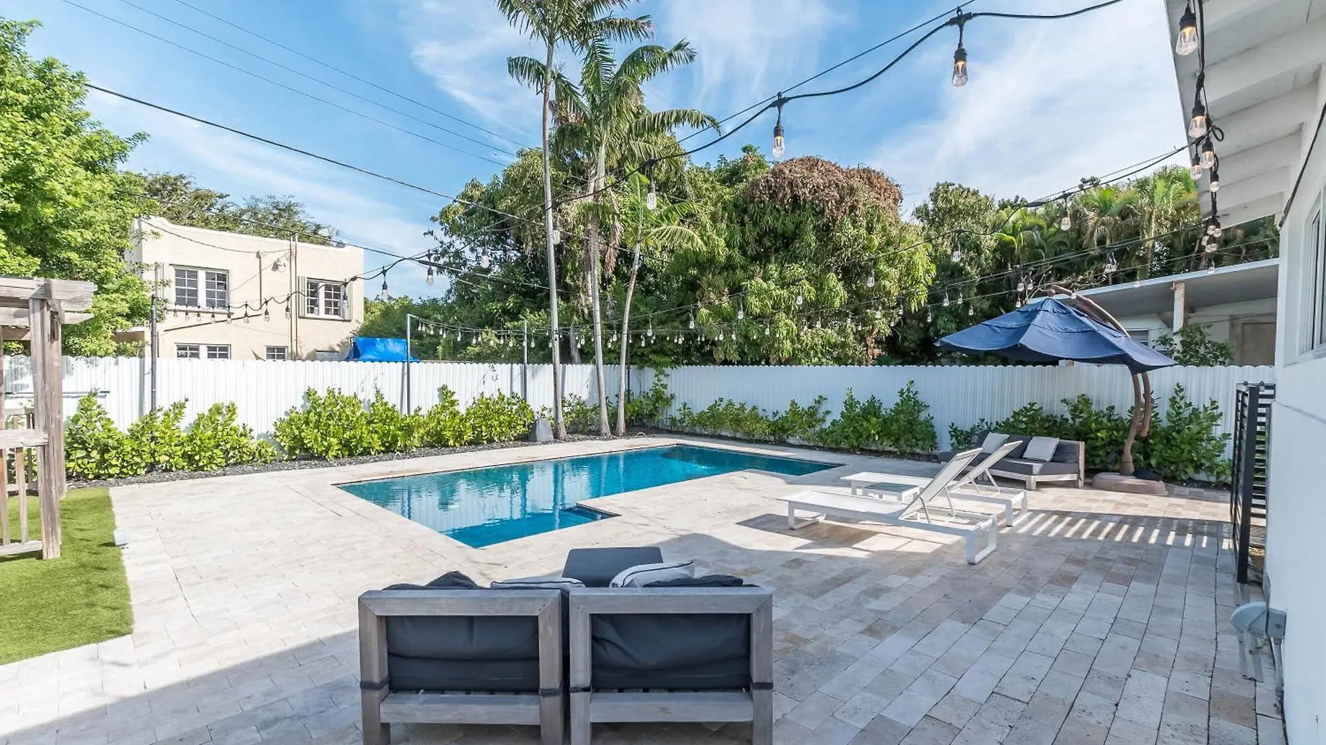 Casa Belle 3bdden, Pool, Sleeps 9 Near Brickell *