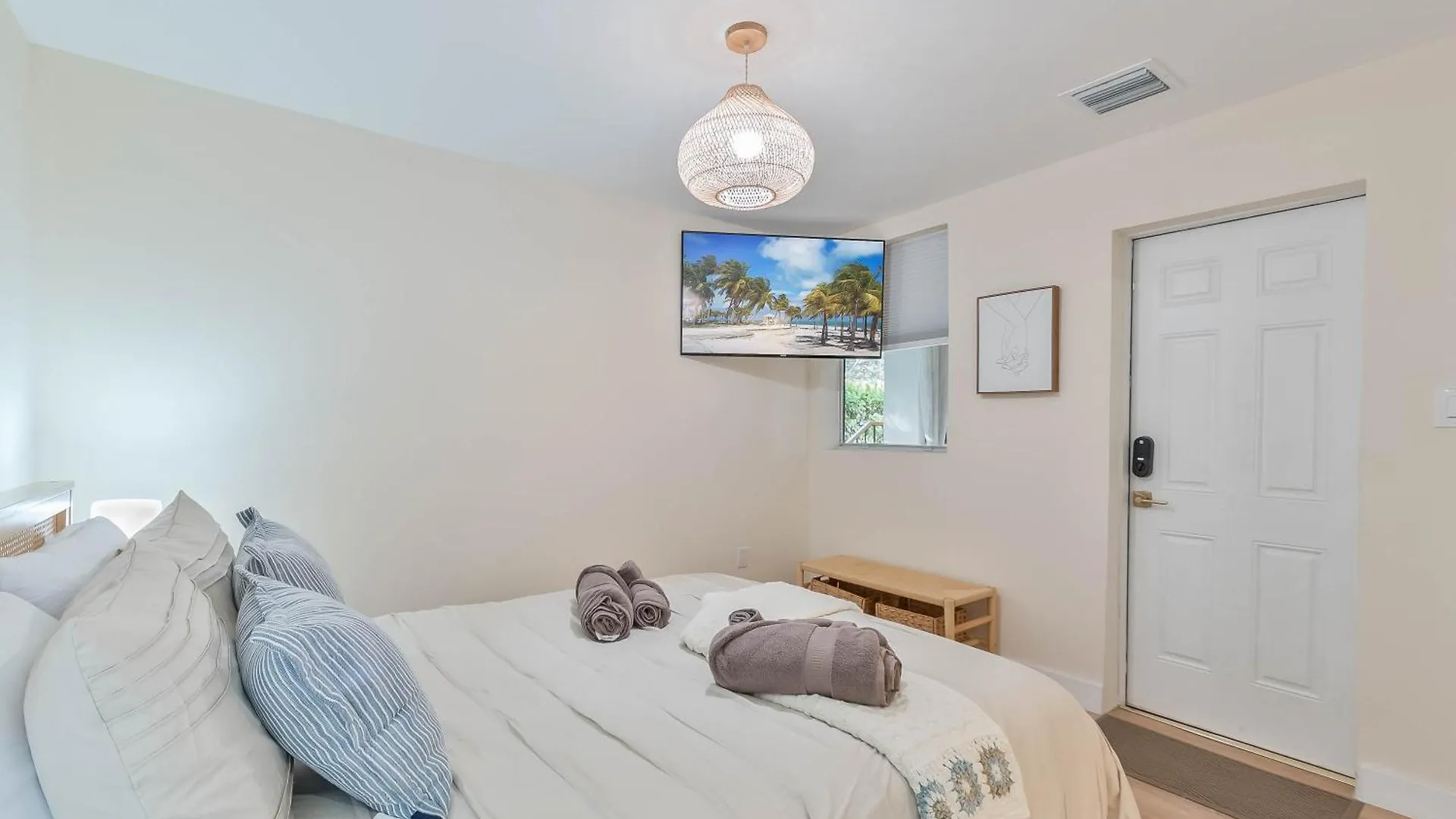 Casa Bellini Modern 3br W Bbq -10 Mins To Beac *