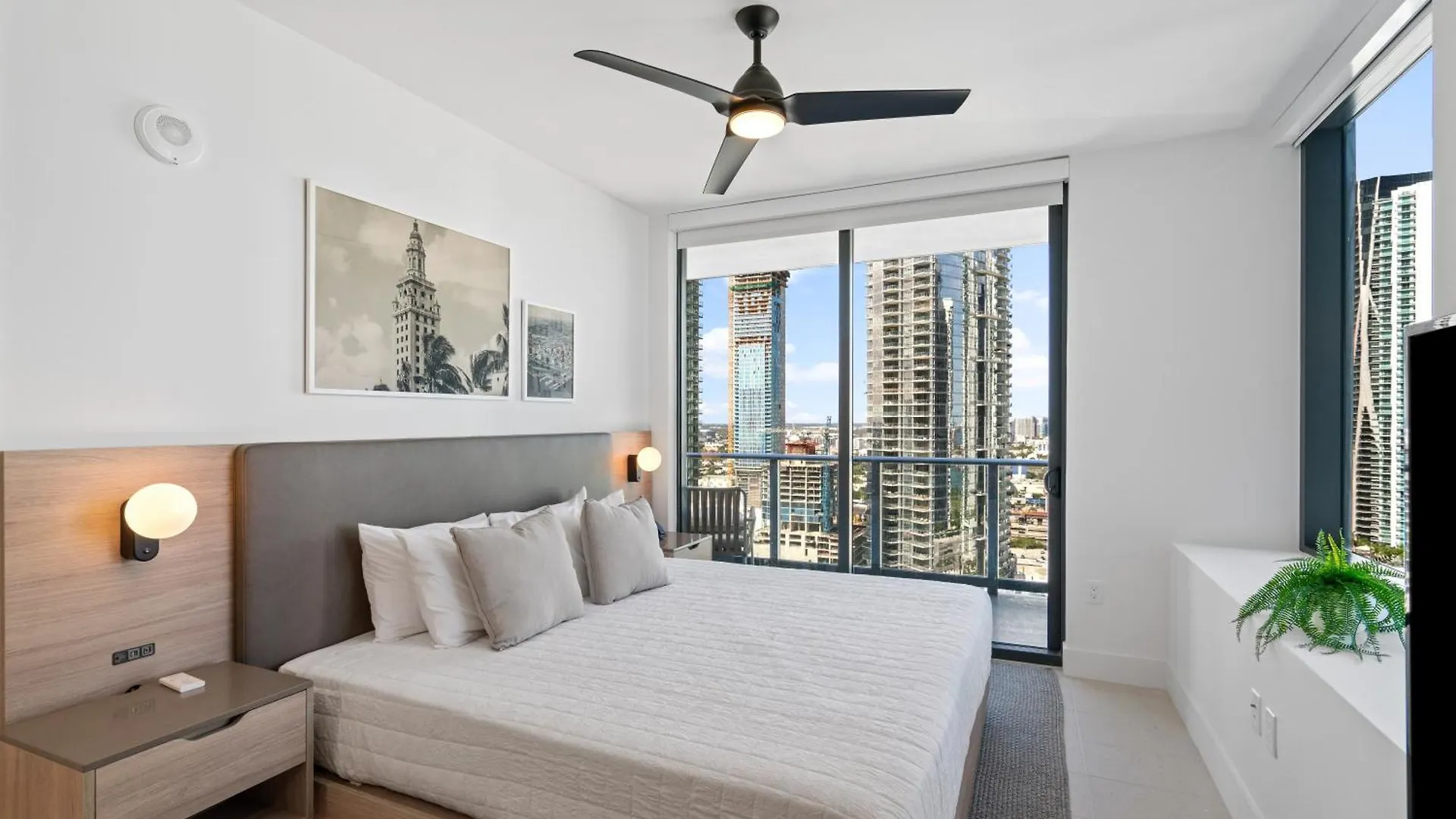 Daire Stunning Views Dwntwn 2br Unit - Floor 28th Miami