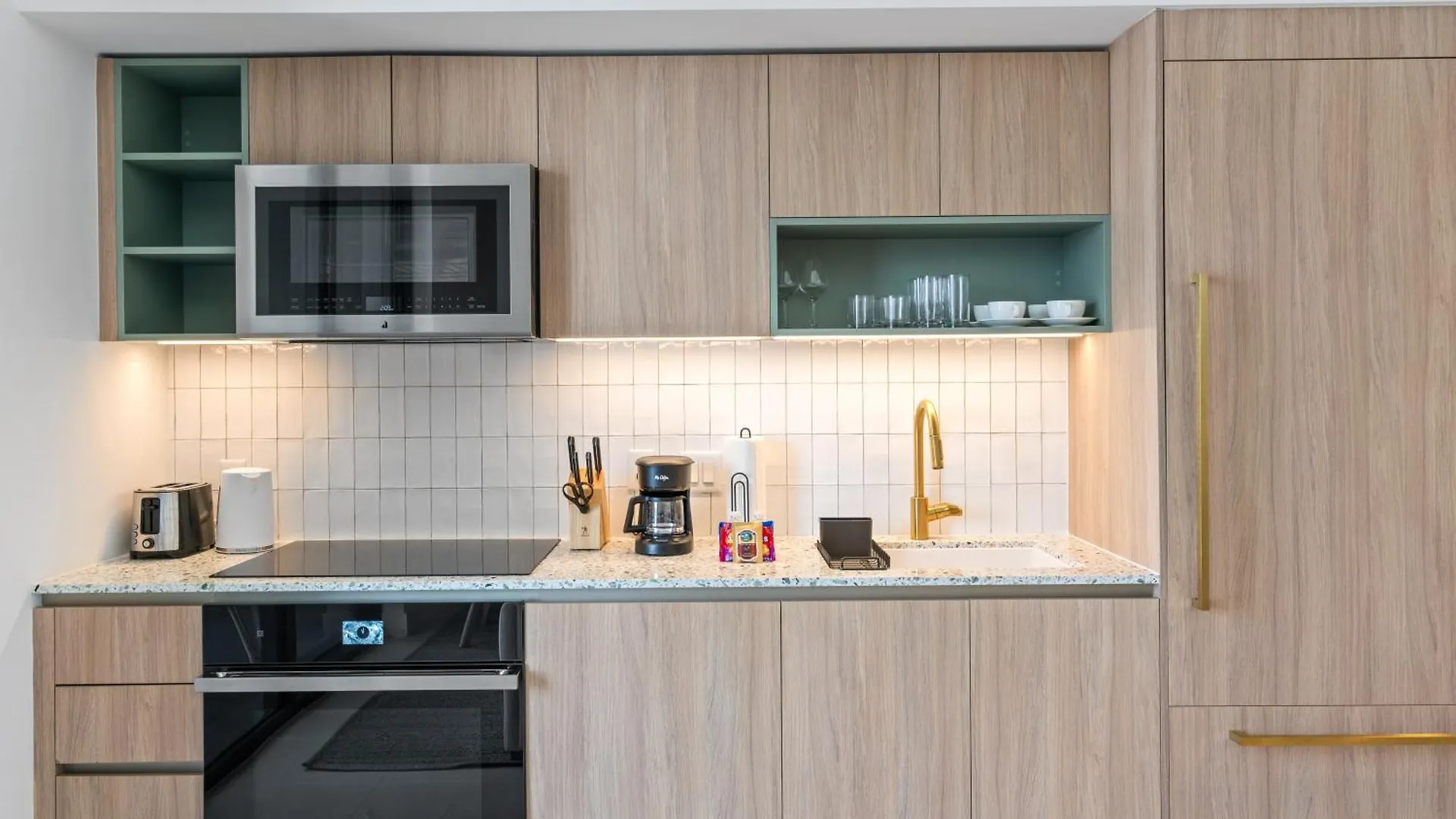 Daire Stunning Views Dwntwn 2br Unit - Floor 28th