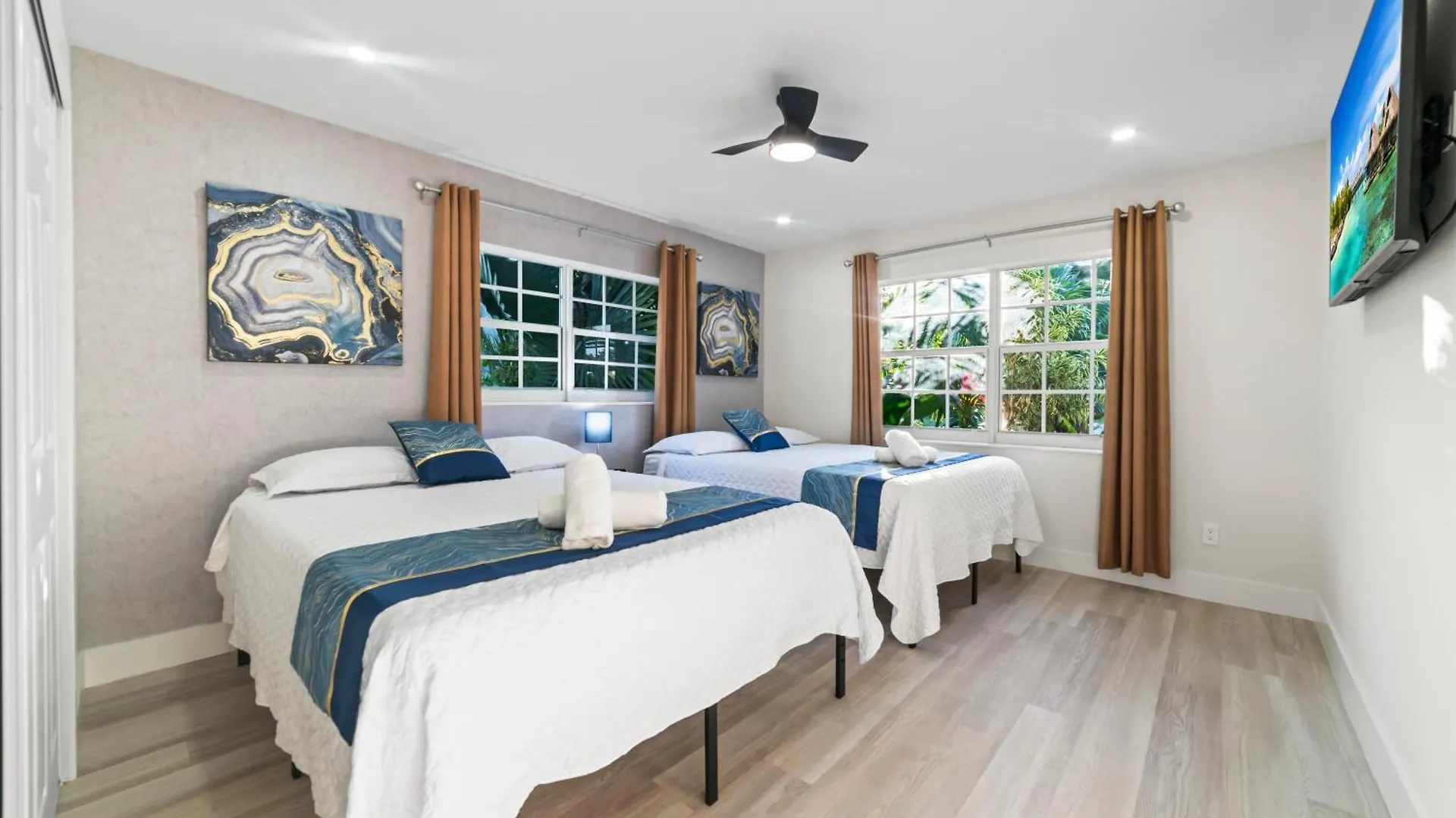 Majestic Lion 11bd Heated Pool Games Bbq Villa *