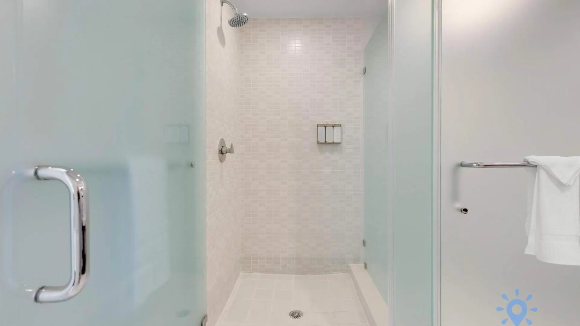 Stylish 1br - 2bth Appartamento