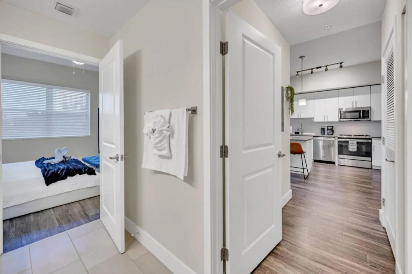 Trendy One Bedroom Getaway Steps From Biscayne * Miami