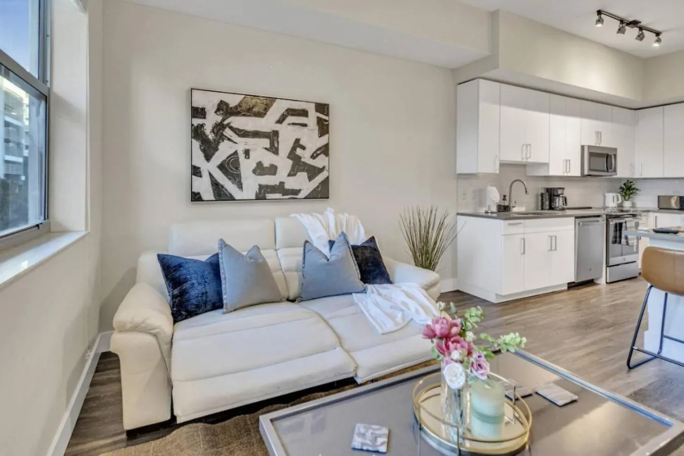 Lägenhet Trendy One Bedroom Getaway Steps From Biscayne *
