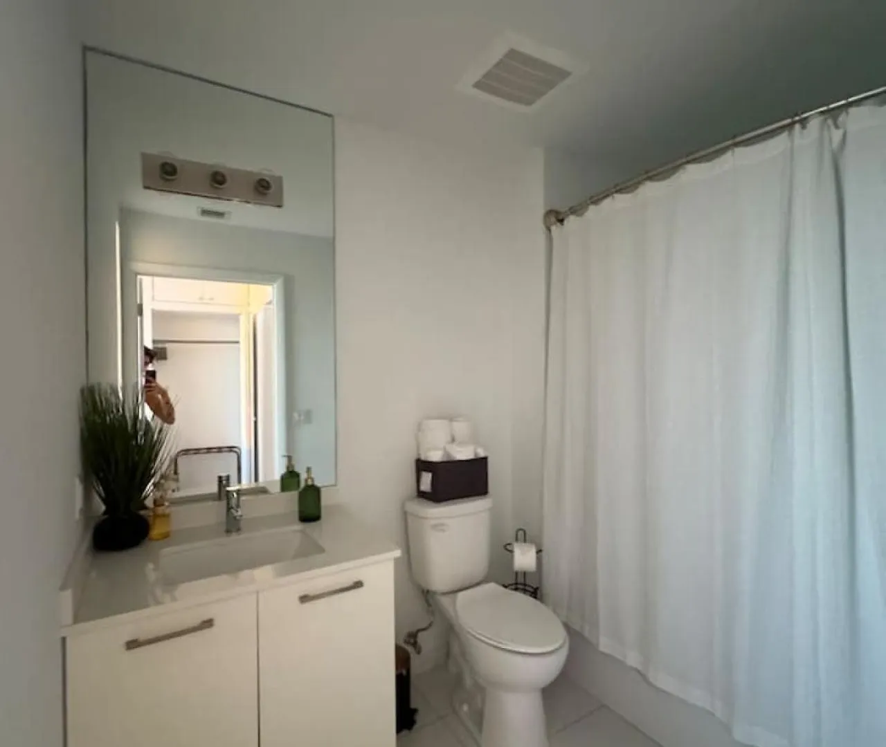 Luxury Penthouse Loft Rooftop Pool Free Parking