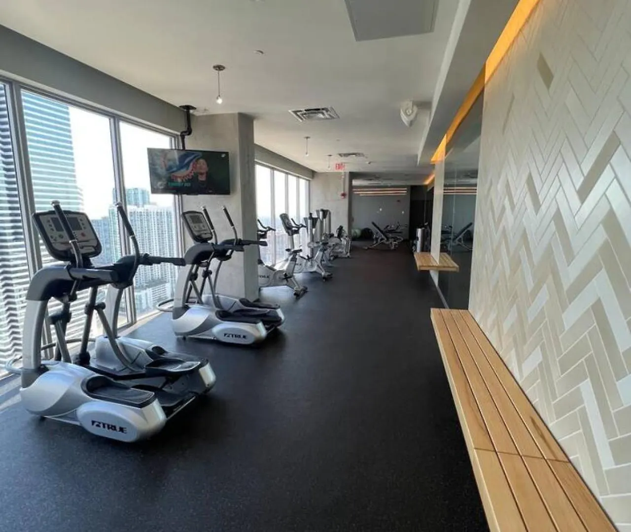 Luxury Penthouse Loft Rooftop Pool Free Parking Apartment Miami