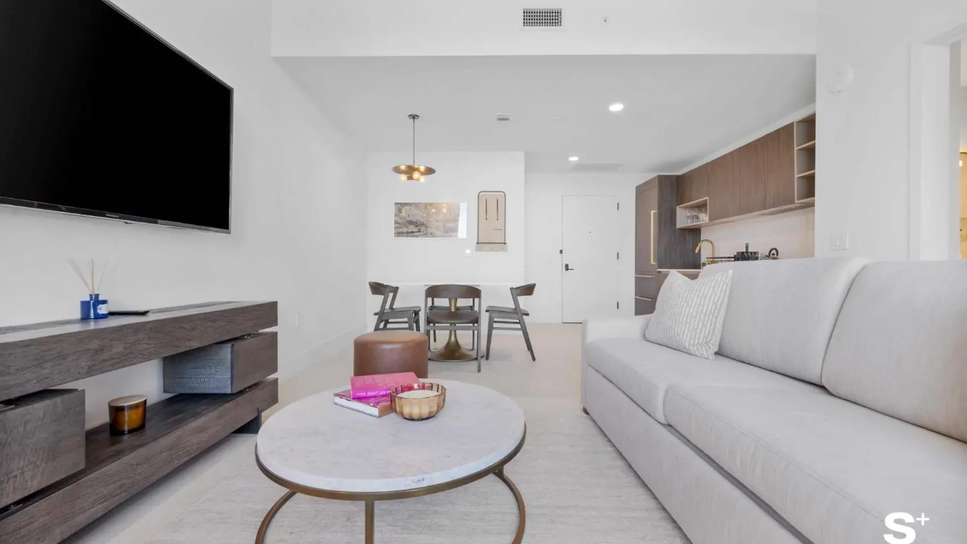 Luxury 1-br Ph With Breathtaking Downtown Views *