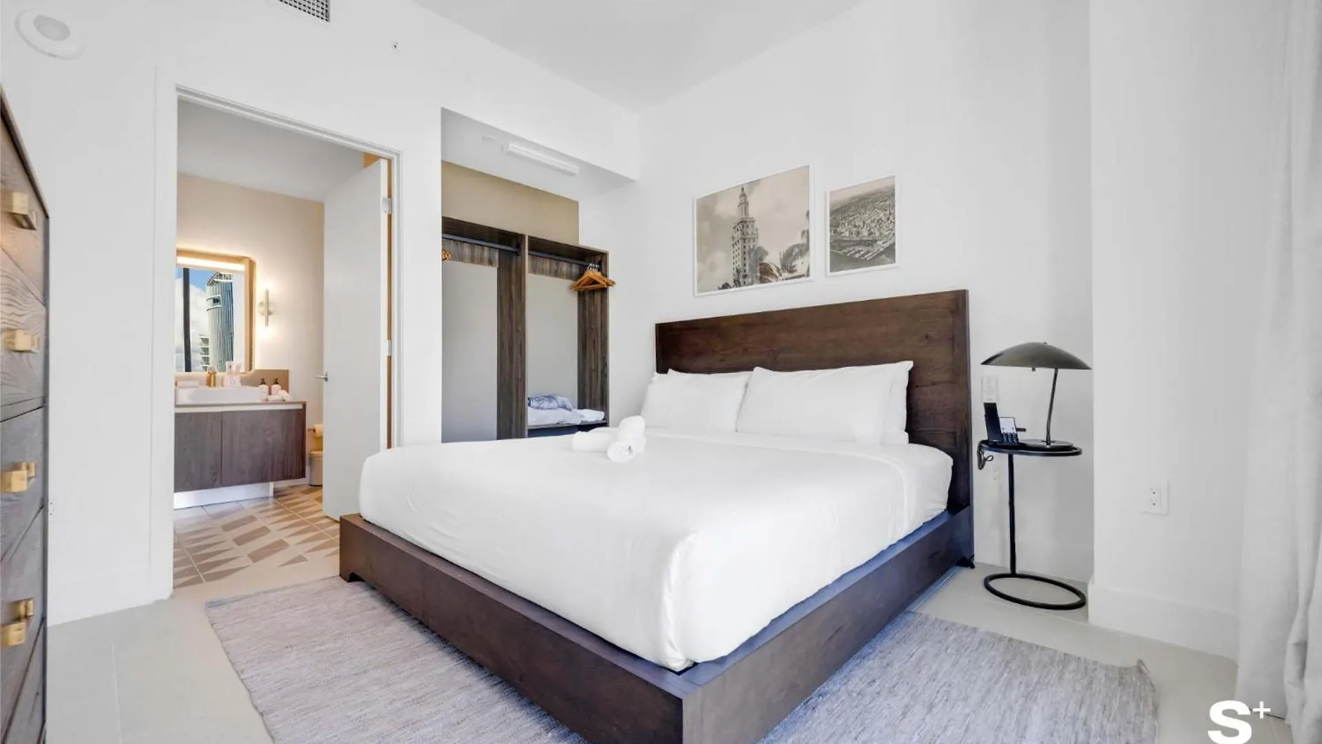 Luxury 1-br Ph With Breathtaking Downtown Views Appartement *