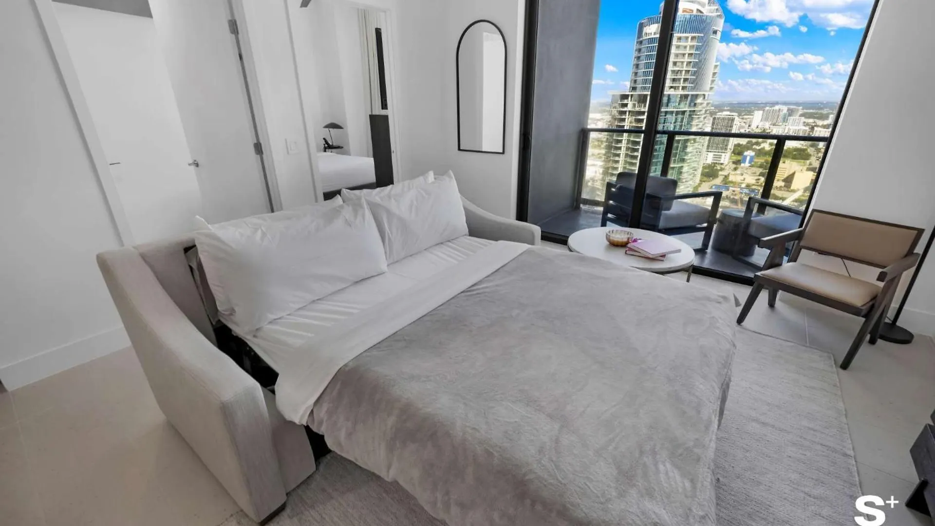 Appartement Luxury 1-br Ph With Breathtaking Downtown Views