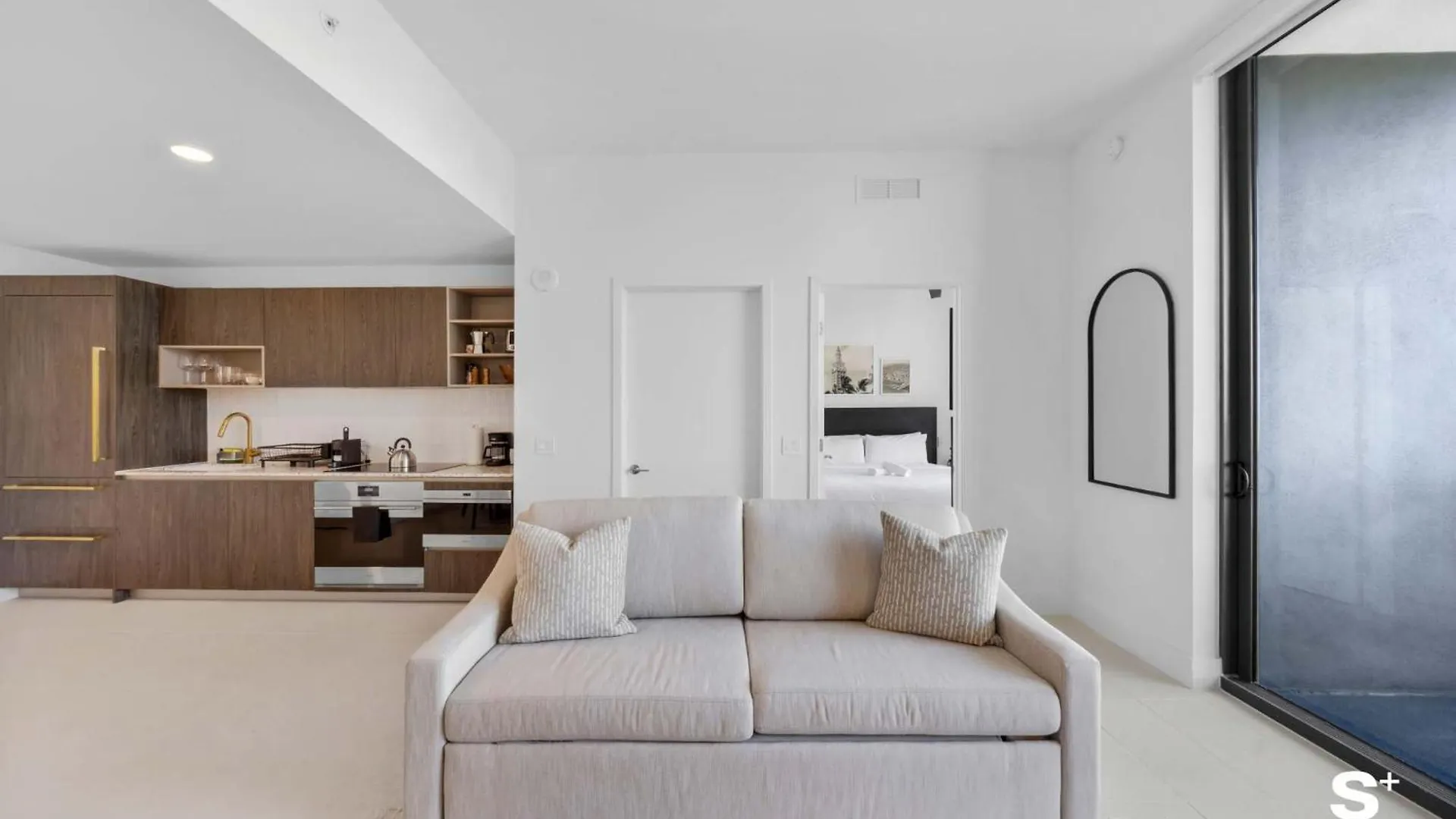 Luxury 1-br Ph With Breathtaking Downtown Views *