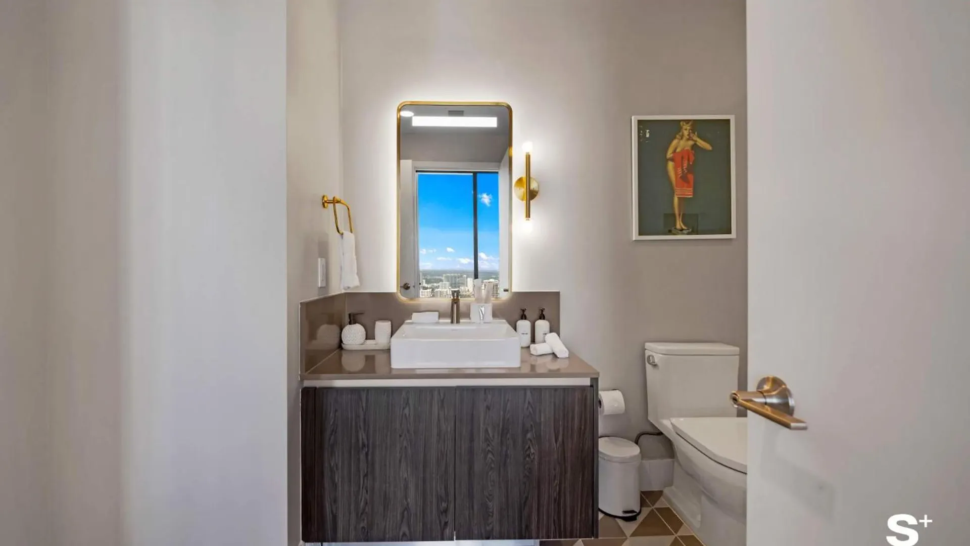 Luxury 1-br Ph With Breathtaking Downtown Views *