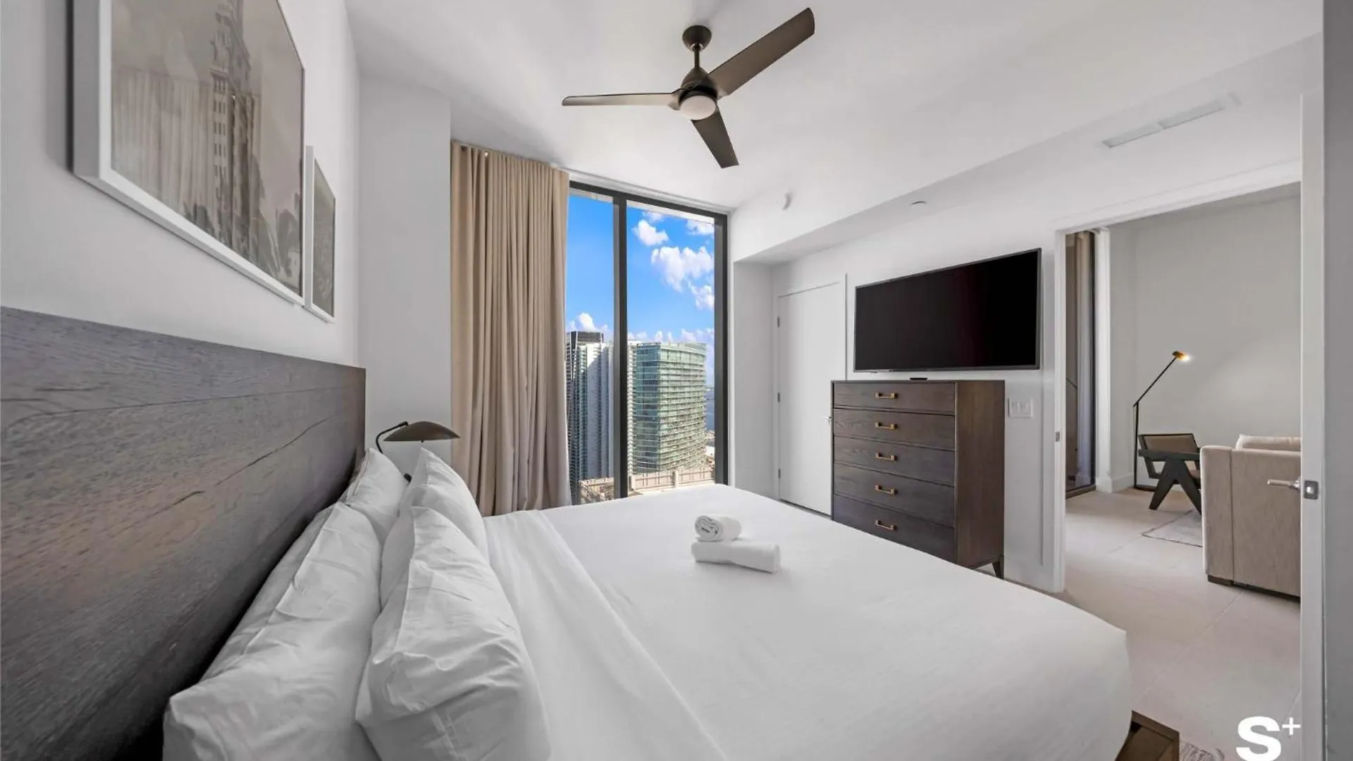 Luxury 1-br Ph With Breathtaking Downtown Views Appartement