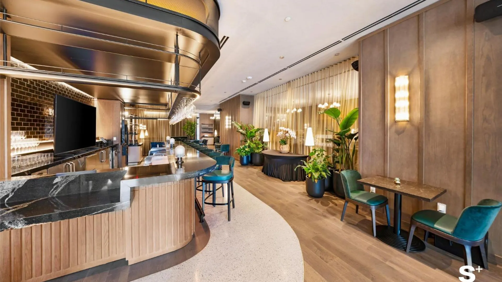 Luxury 1-br Ph With Breathtaking Downtown Views Appartement *