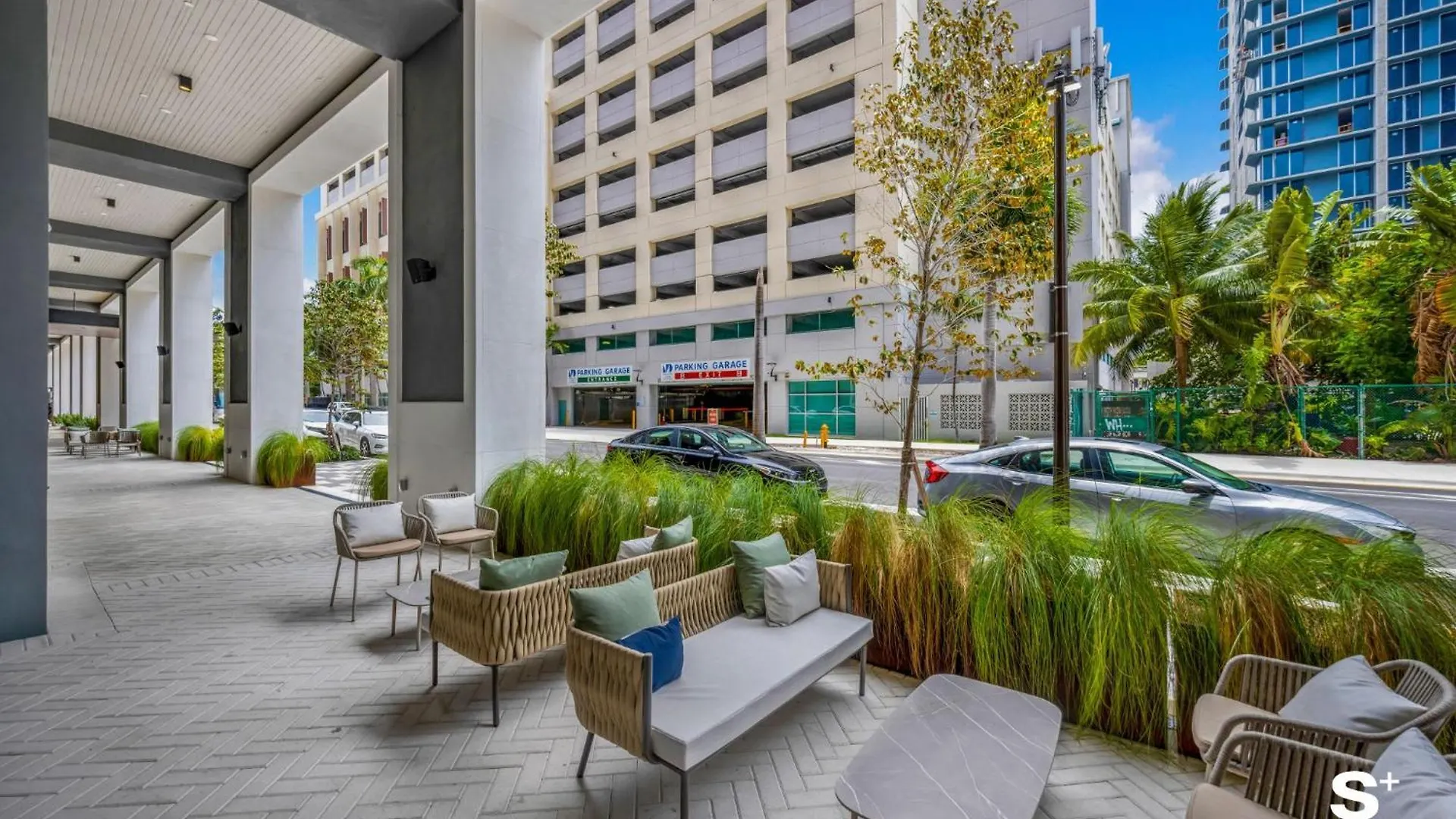Appartement Luxury 1-br Ph With Breathtaking Downtown Views