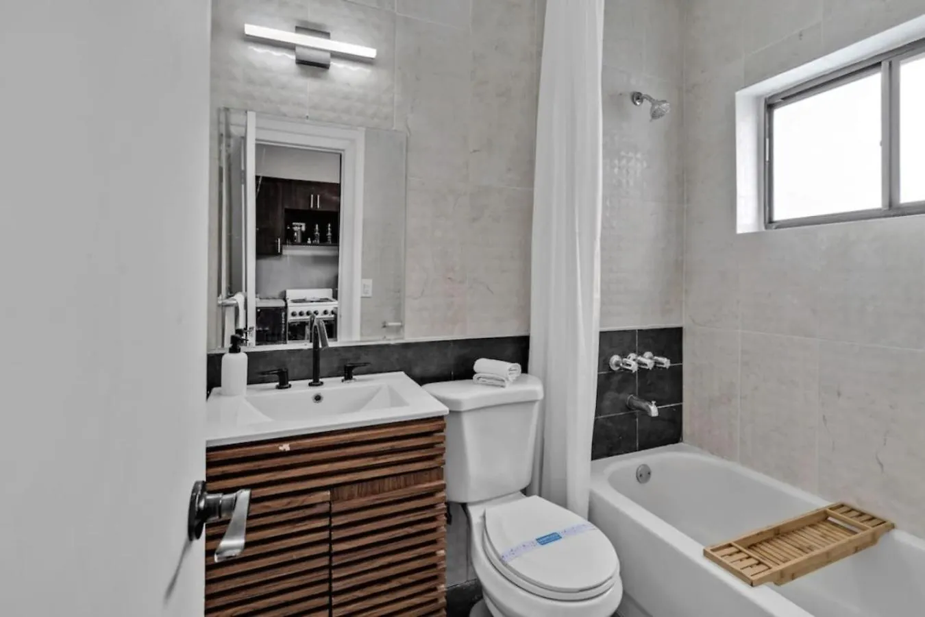 Modern In North Apartment *