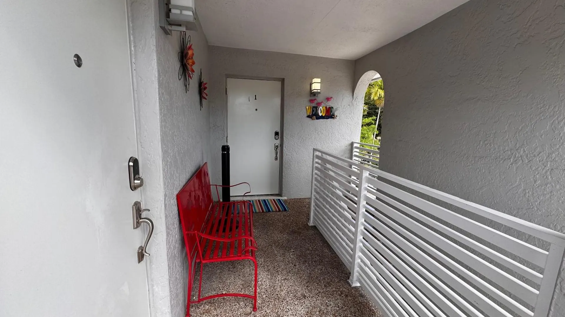 Stylish 2 Bedrooms By Airport Apartmán *