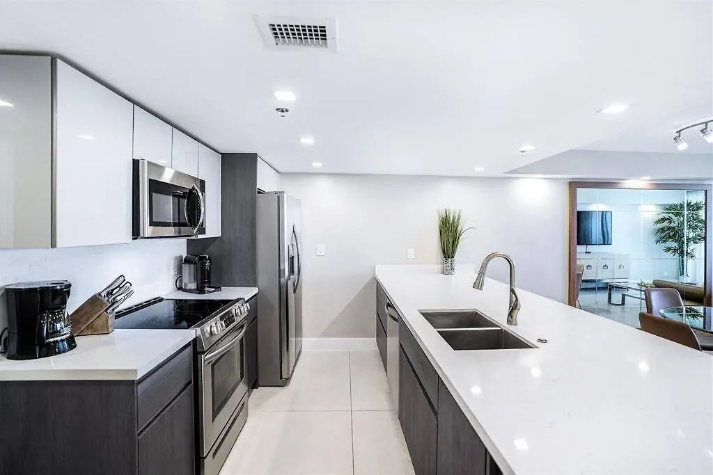 Sunset Hideaway! Direct Water Views And Renovated! Apartment *