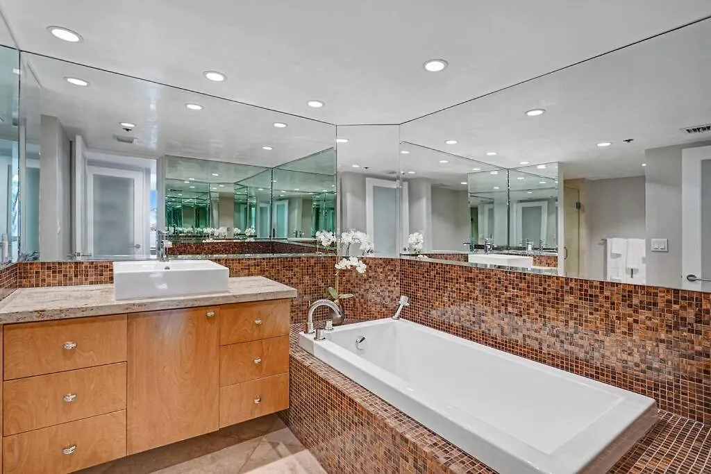 Only In My Dreams! Direct Water View Luxury 迈阿密