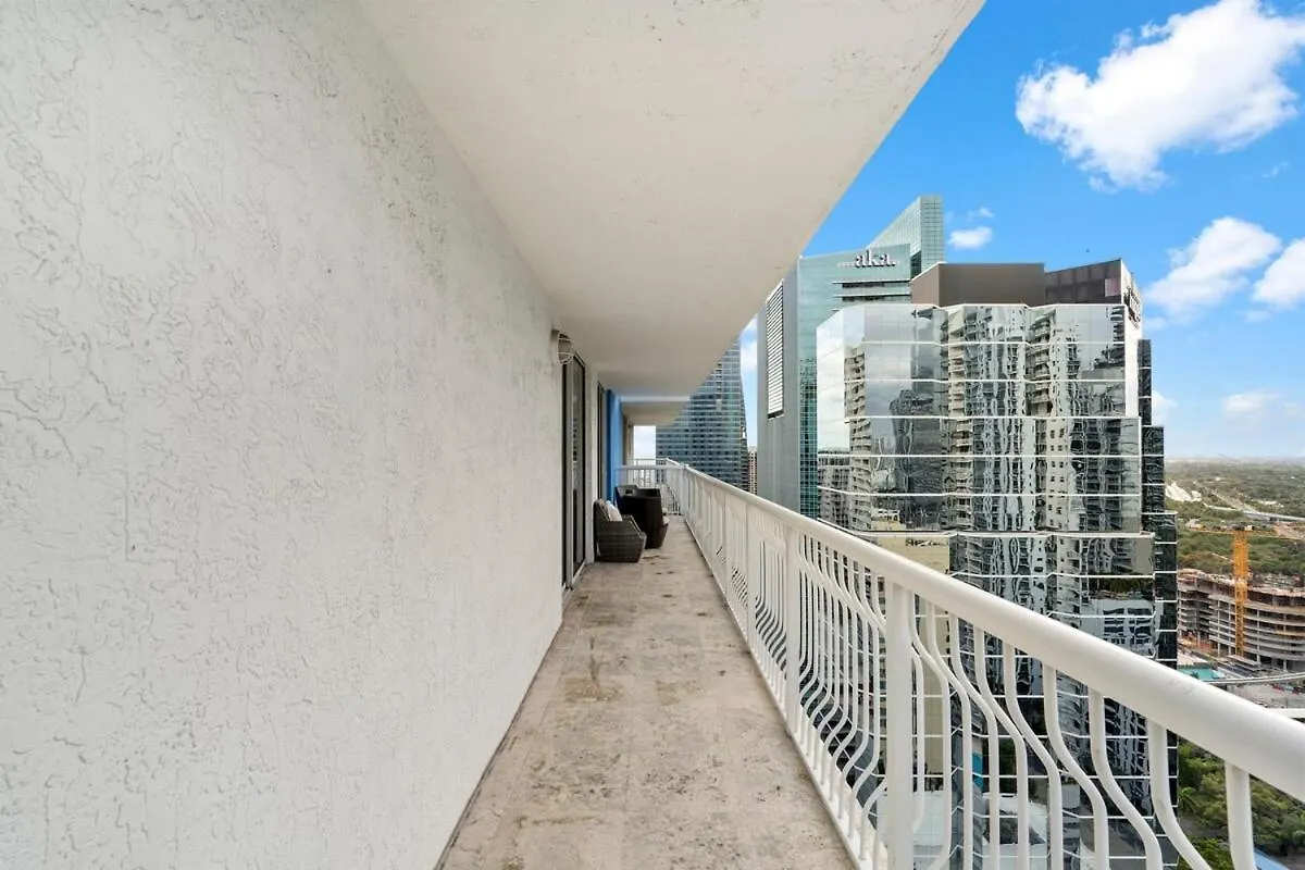 Stunning 3bedroom 34th Floor Brickell Free Parking * Miami