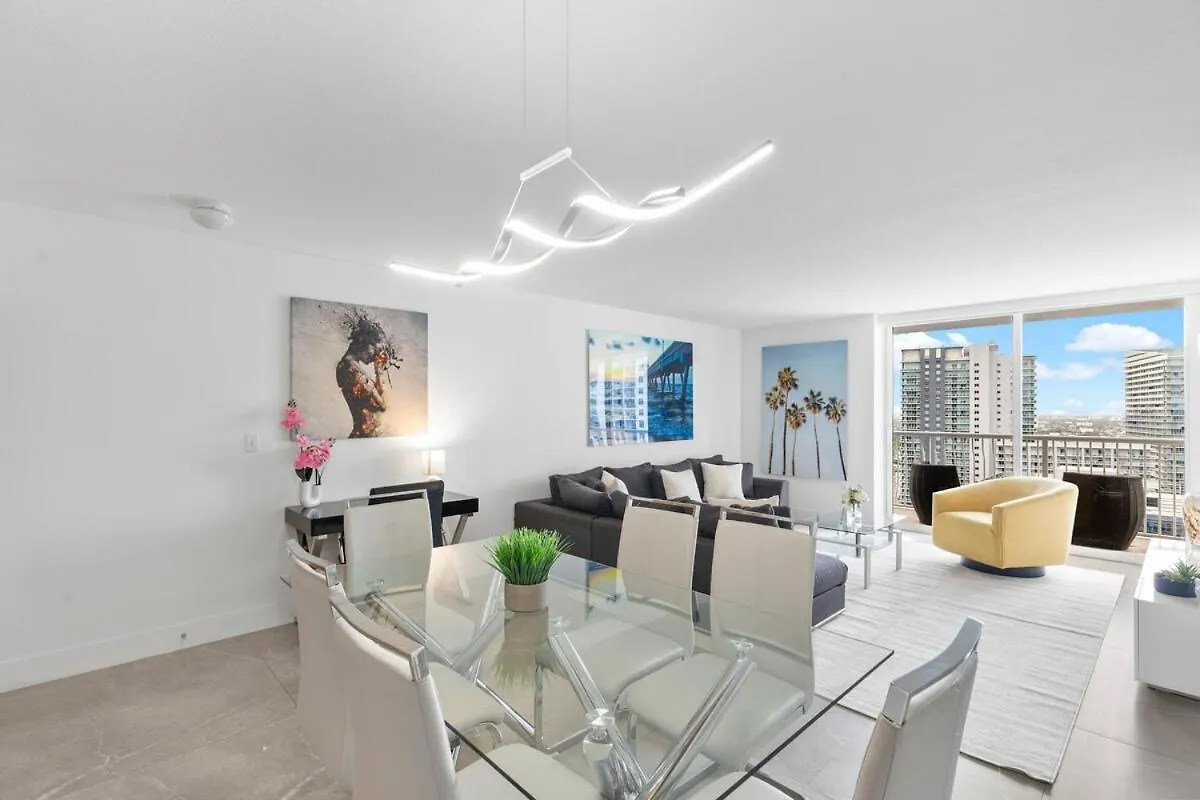 Stunning 3bedroom 34th Floor Brickell Free Parking Apartment Miami