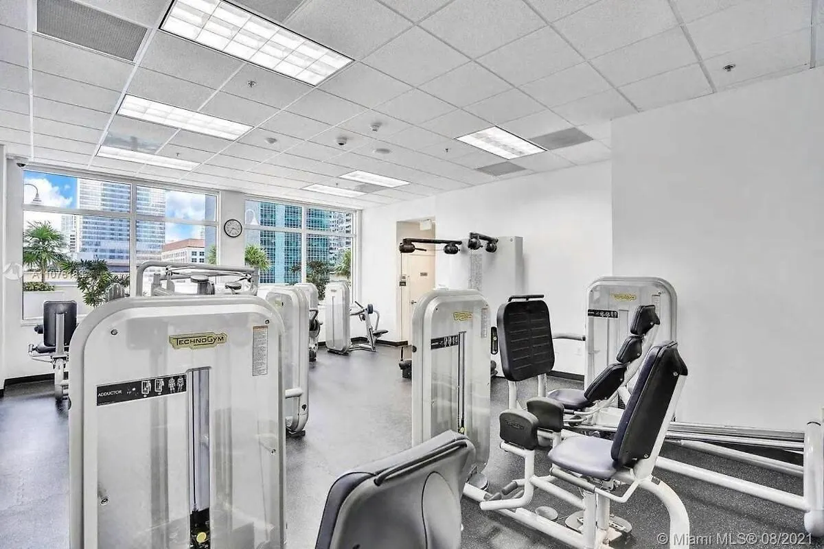 Stunning 3bedroom 34th Floor Brickell Free Parking Apartment Miami
