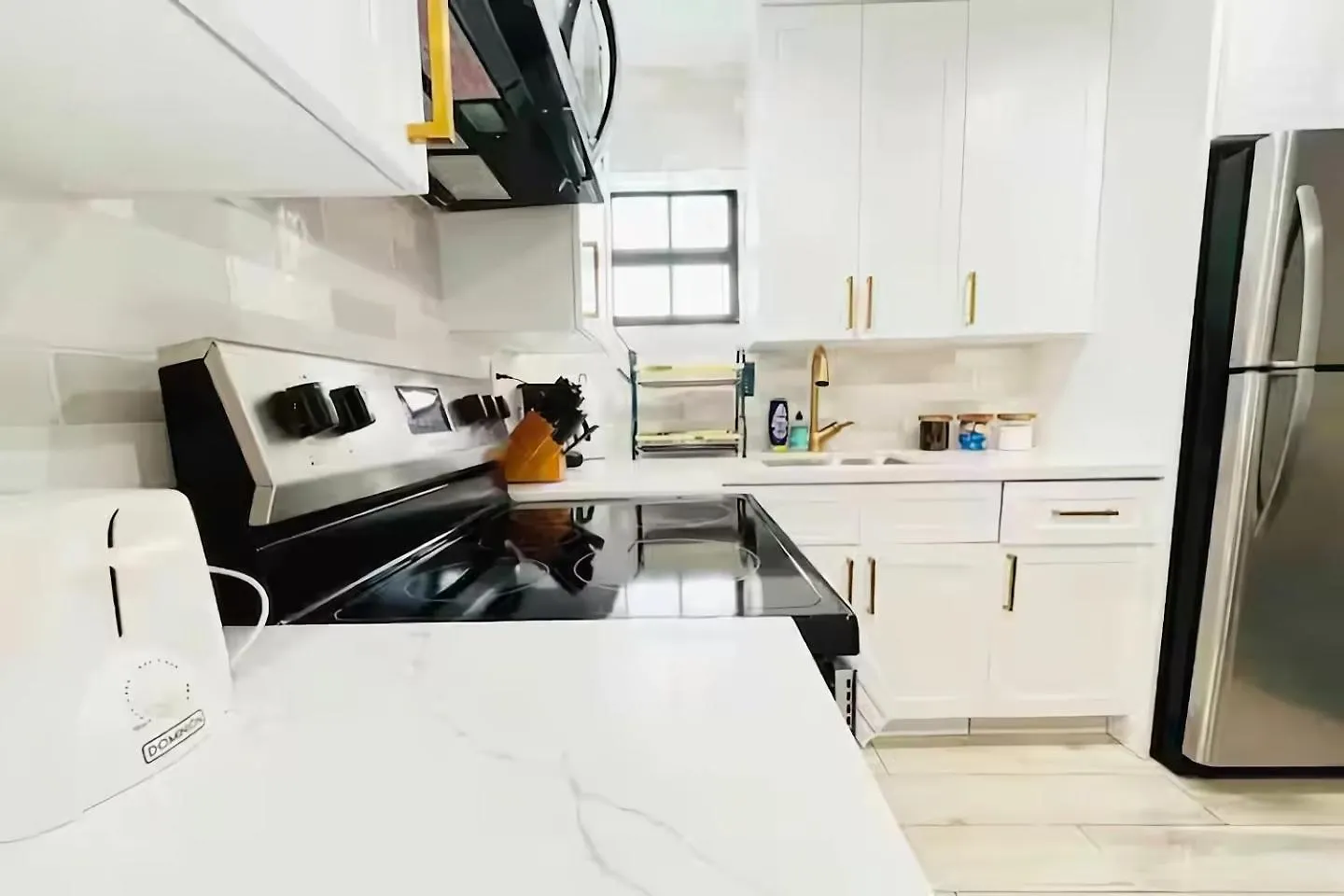 Residential - 公寓 *
