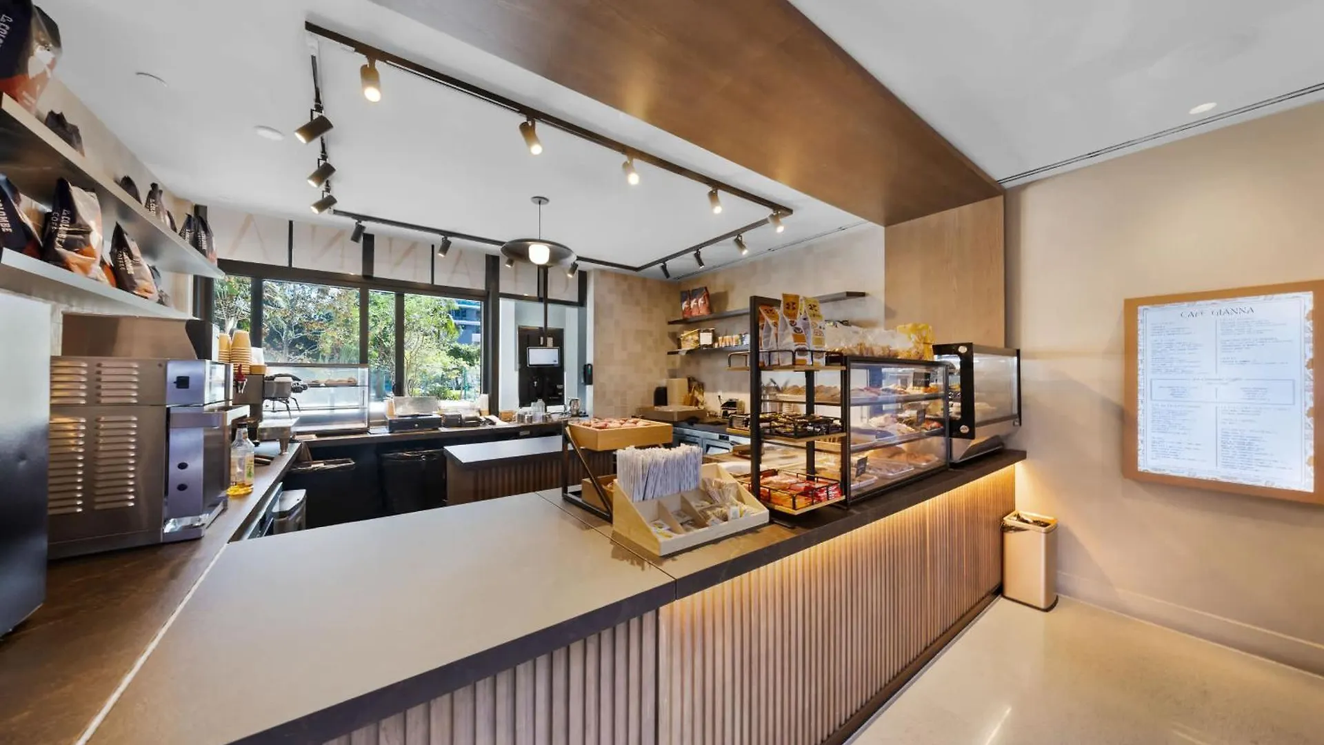 Skyline Chic Downtown Getaway Apartment Miami
