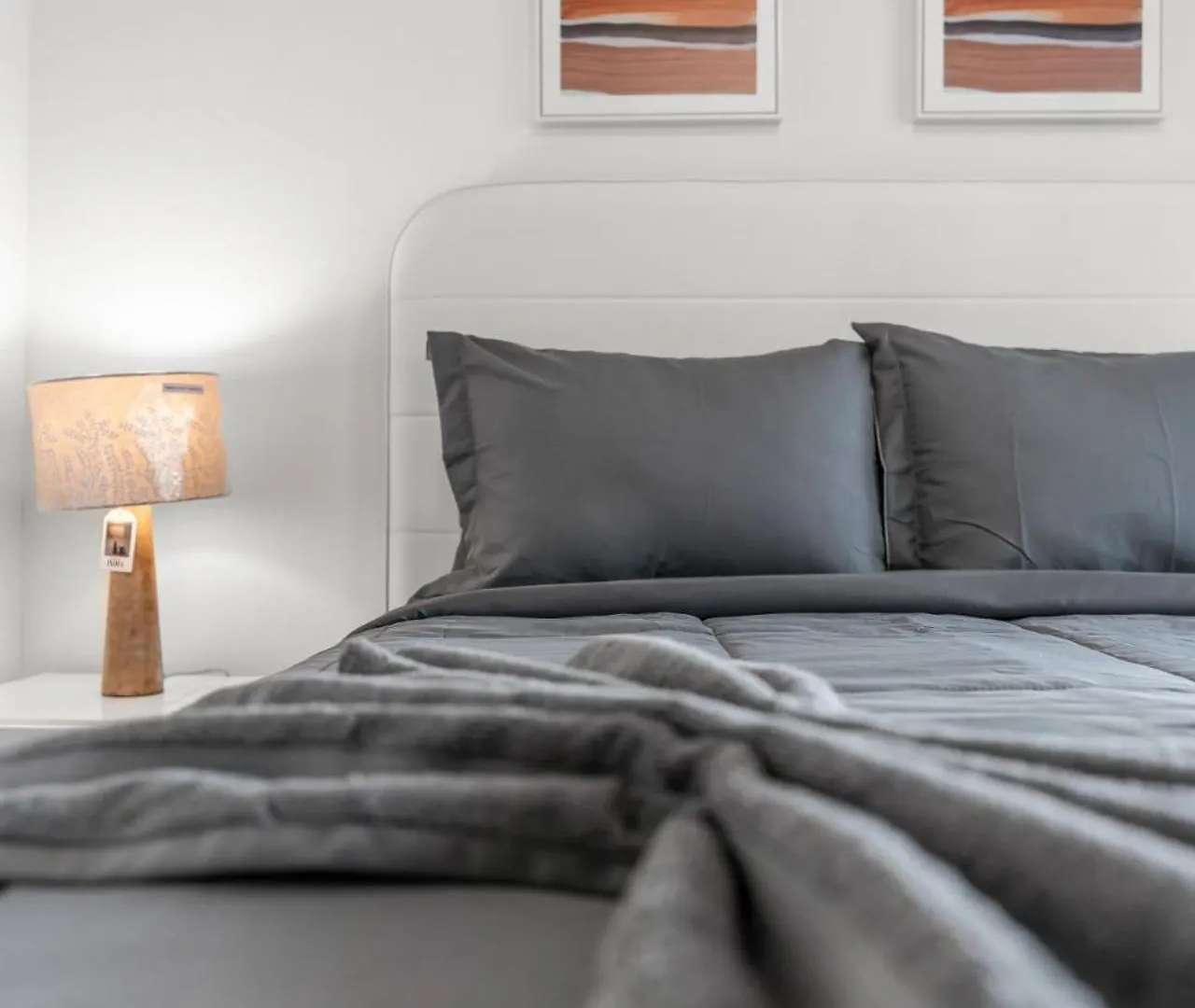 Perfectly Located 3br With Stunning Views Appartement *