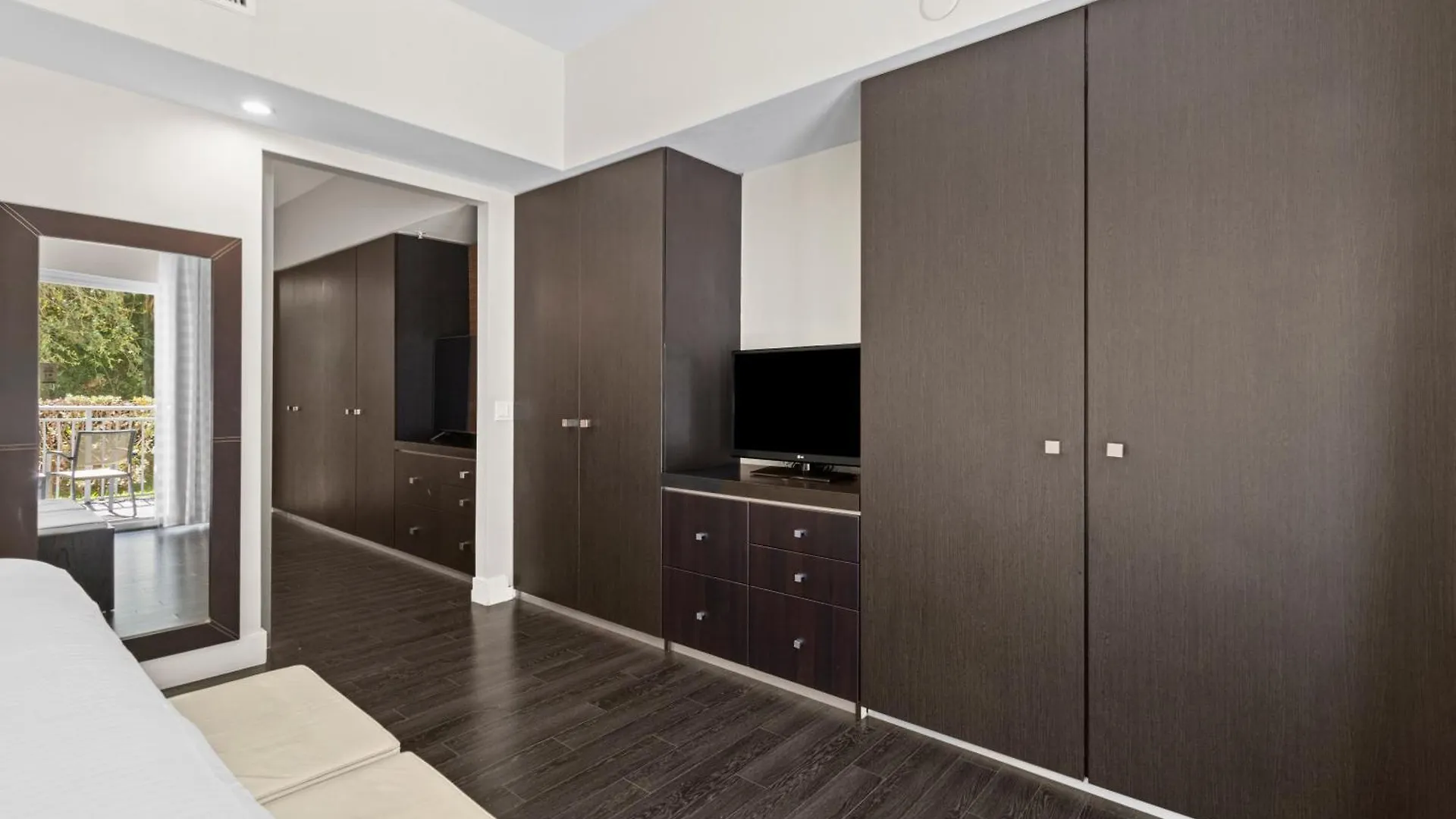 Provident At The Blue מלון 4*