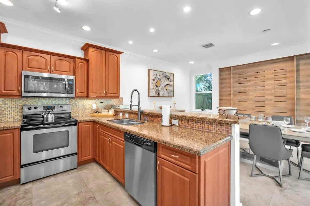 Grove Walk Manor 3br Oasis In The Grove Family בית נופש *