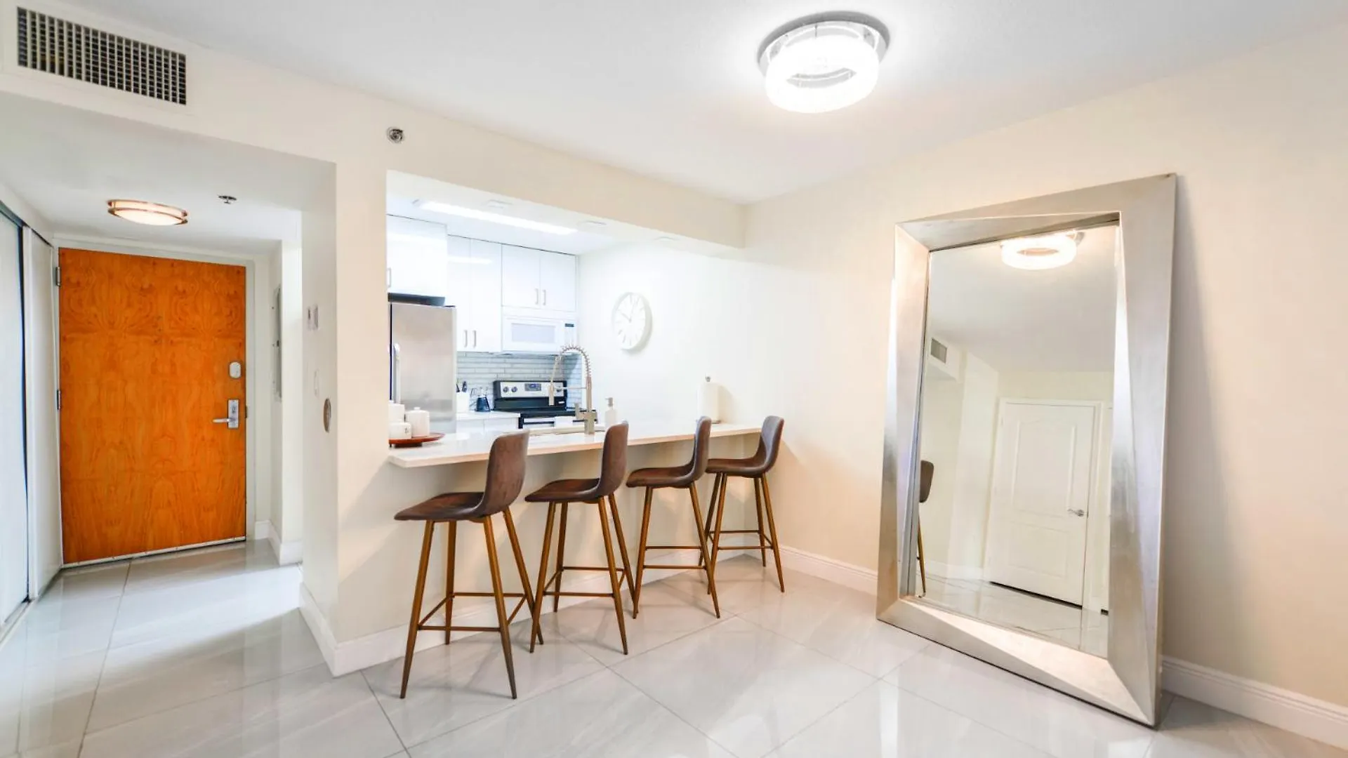 Elegant 2br Retreat Brickell