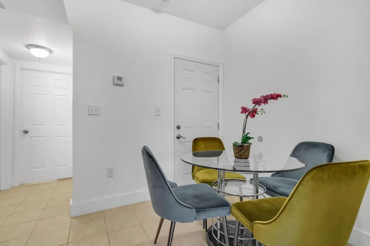 Comfy 2br On 8th Street Enjoy Latin Life 아파트 마이애미