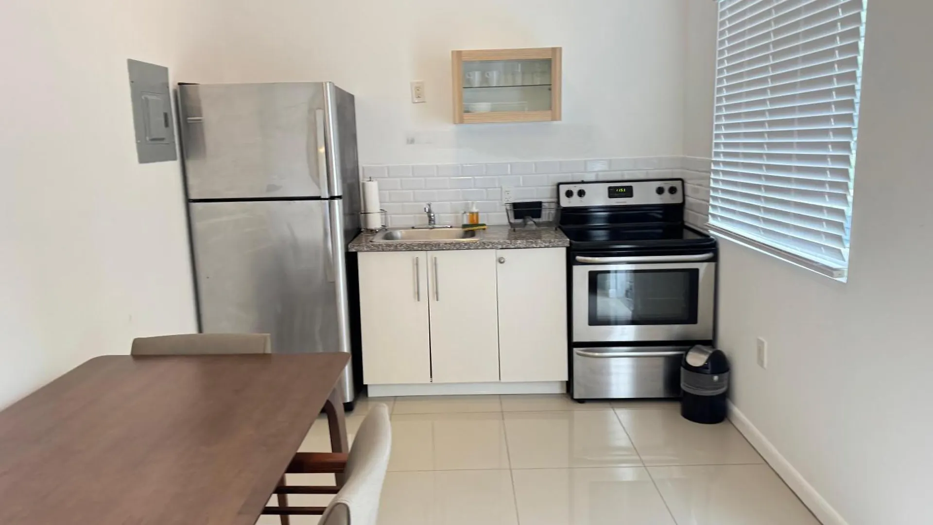 Renzzi Aparthotel Miami