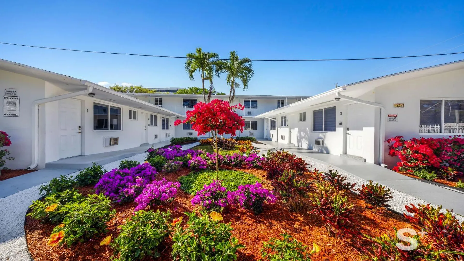 Stylish 1-br In The Heart Of Lejlighed