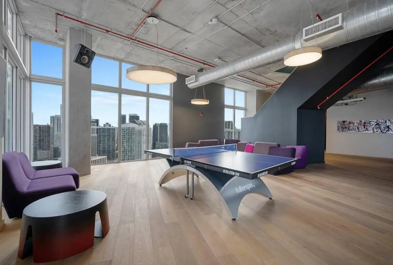 Prázdninový dům Art-filled Loft 180 Views, Rooftop Pool, Parking Miami