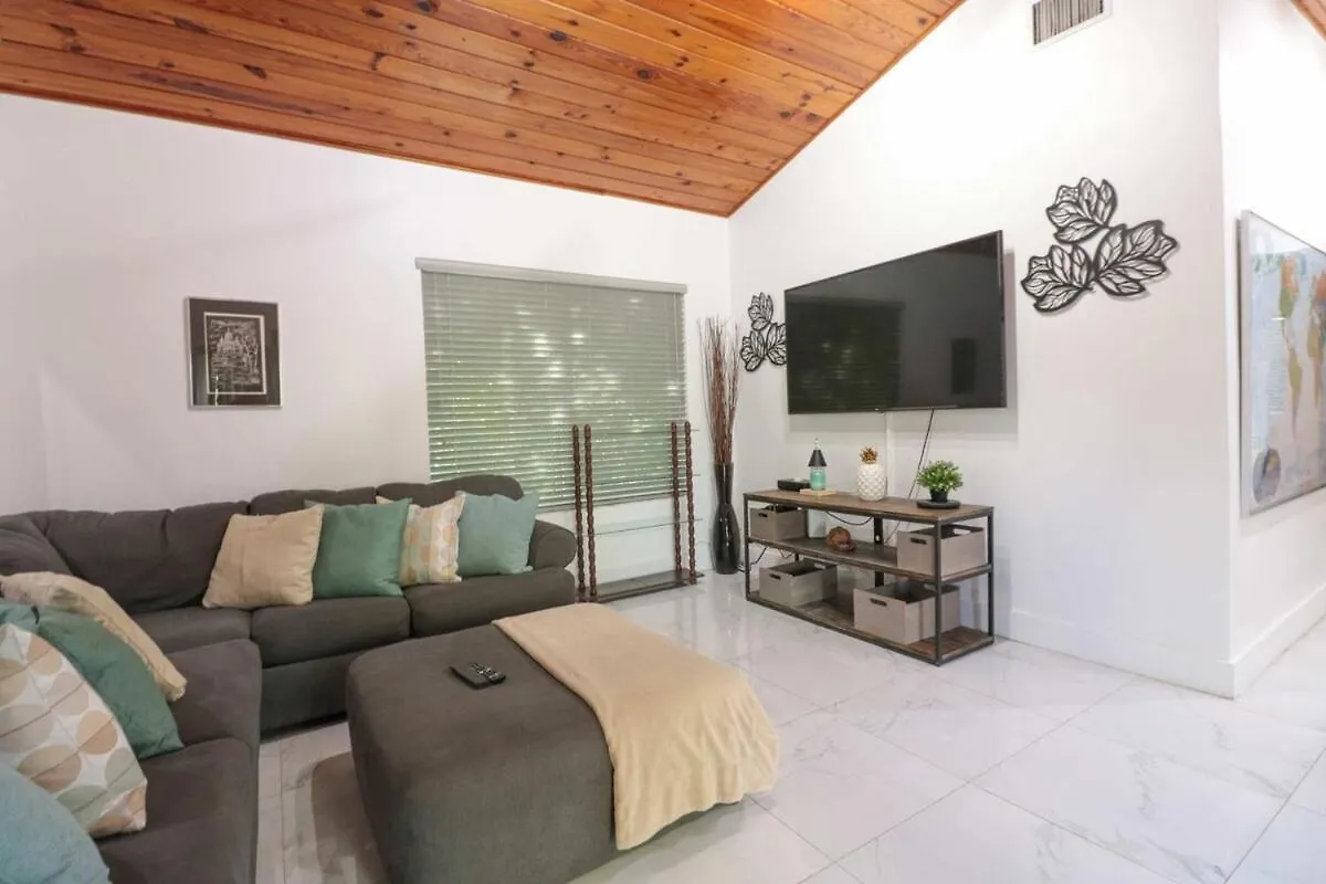 Rustic Modern Retreat - 4br Open Concept ヴィラ