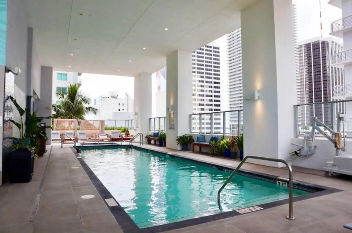 Modern Luxe In Downtown With Rooftop Pool And Gym *