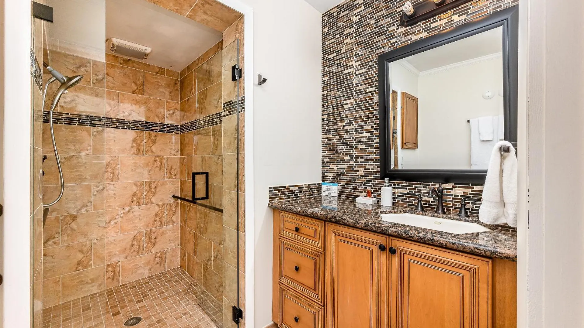 Tropical Waterfront Family Oasis - Amazing Location Semesterbostad Miami