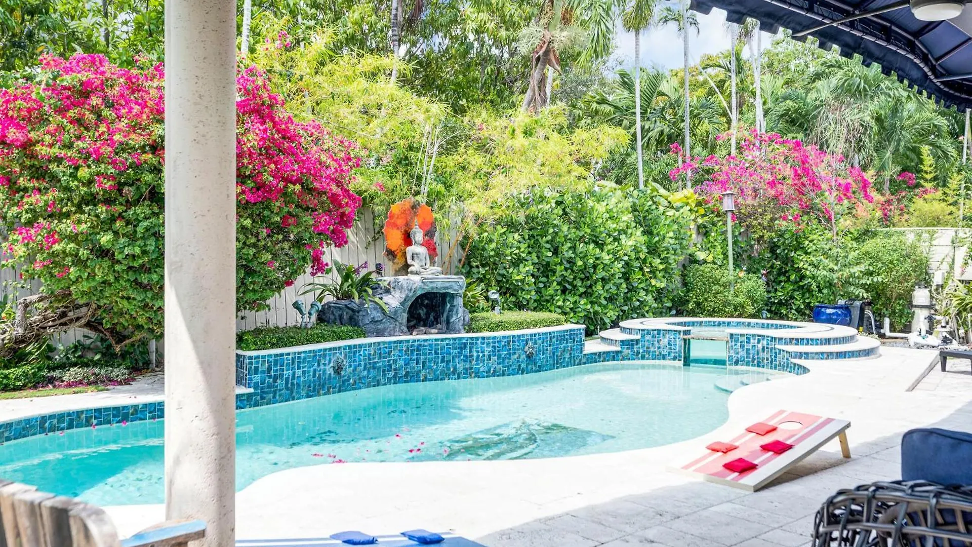Magnificent Tropical Pool Southbrickell Holiday home *