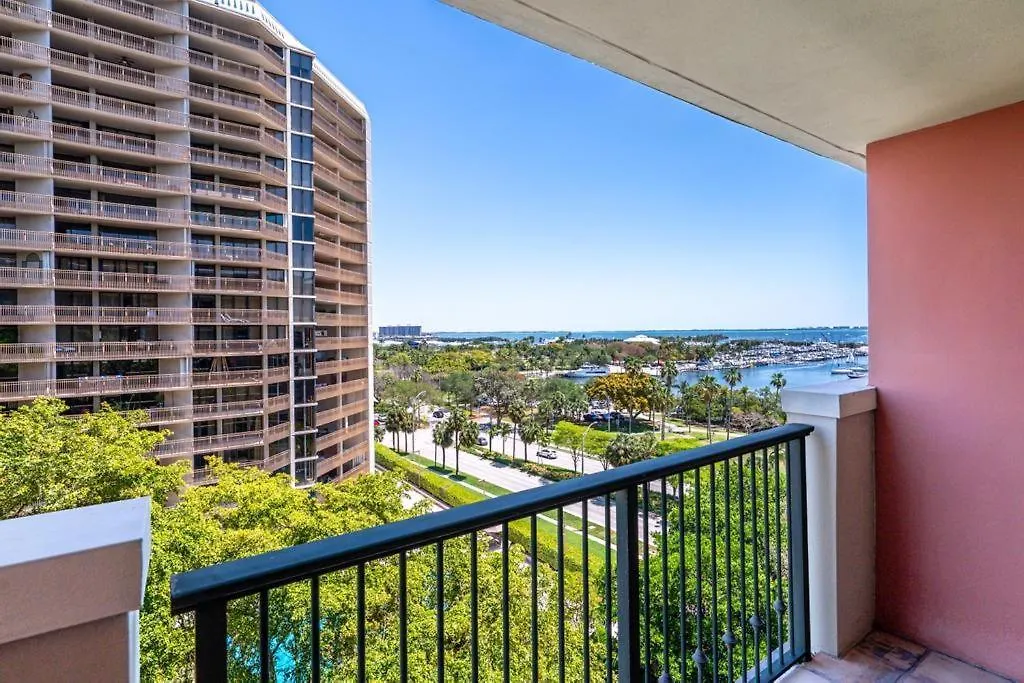 Bayview Bliss 2br 2ba In Coconut Grove Parking Included